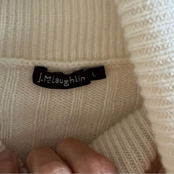 J McLaughlin "Lunet" Cashmere Wool Blend Turtleneck Sweater - Picture 5 of 9
